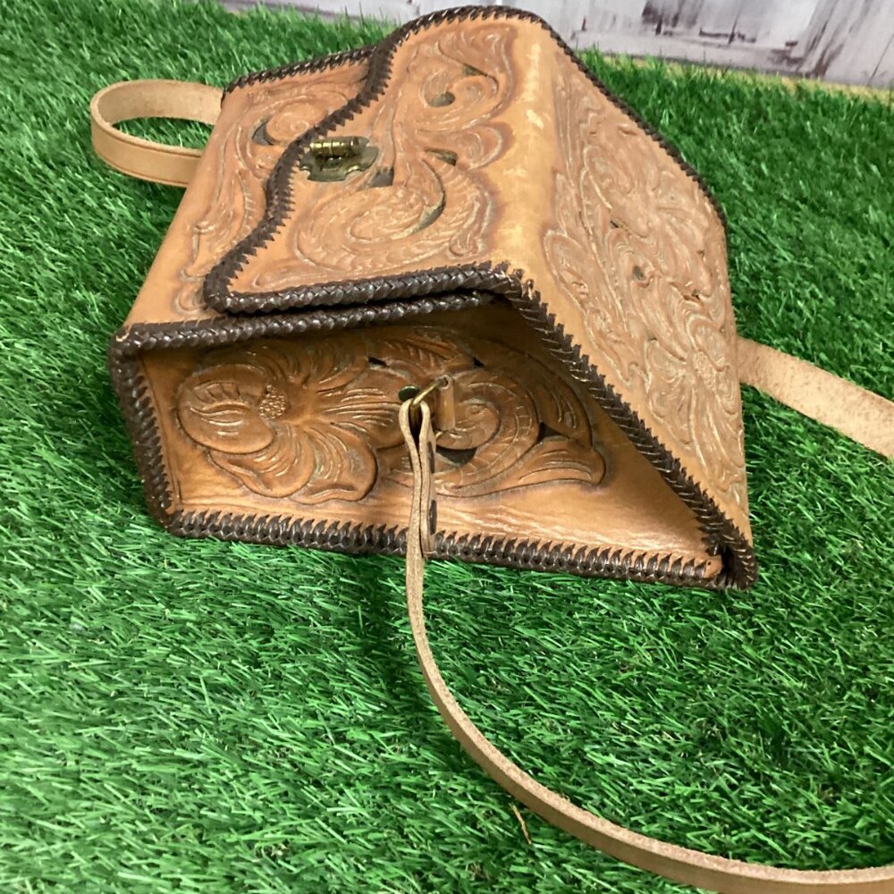 Vintage Hand Tooled Leather Hard Shell Bag - Picture 4 of 16